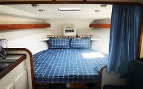 Cozy Private Two Rooms Yacht In Barcelona With Free Parking