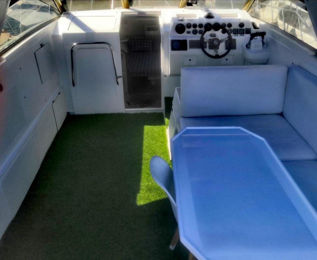 Cozy Private Two Rooms Yacht In Barcelona With Free Parking Sant Adria de Besos Exterior foto