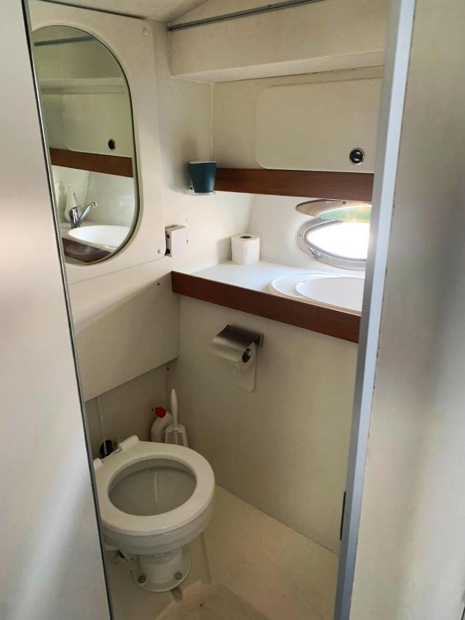 Cozy Private Two Rooms Yacht In Barcelona With Free Parking Sant Adria de Besos Exterior foto