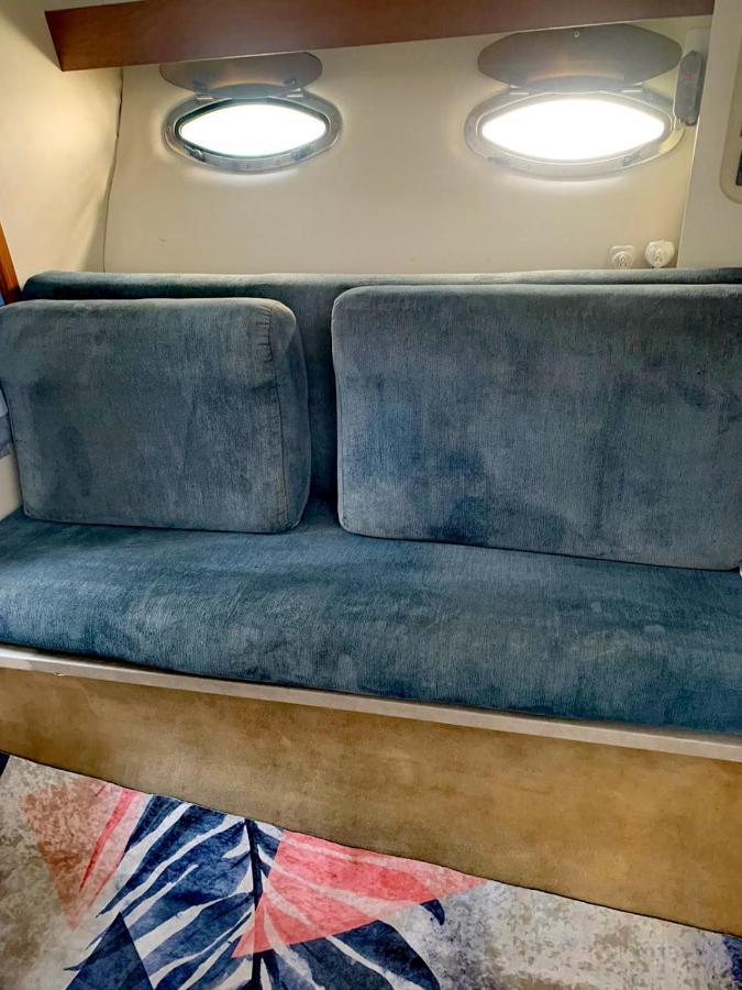 Cozy Private Two Rooms Yacht In Barcelona With Free Parking Sant Adria de Besos Exterior foto